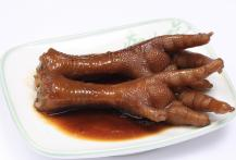 Braised chicken feet
